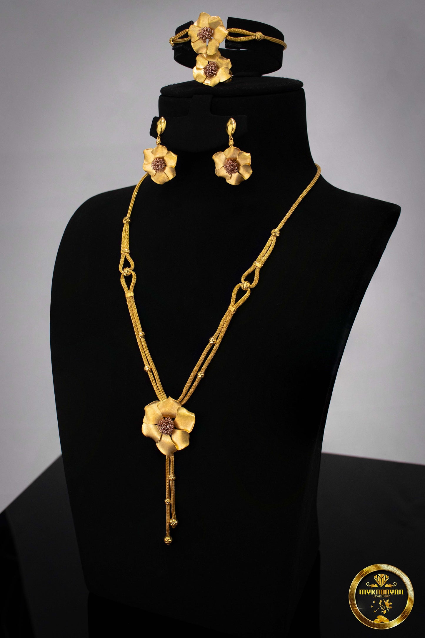 21k Gold Necklace Complete Set