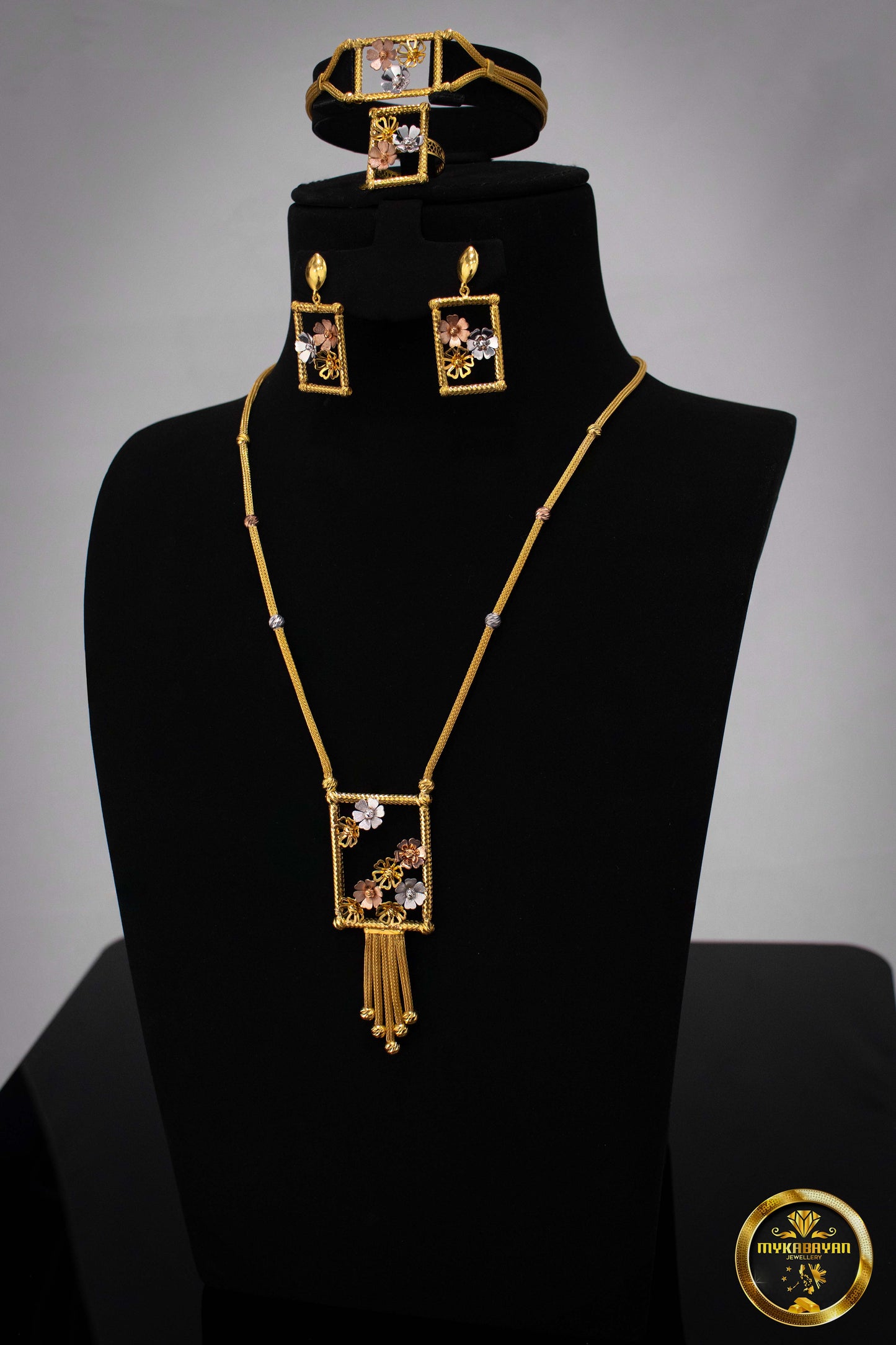 21k Gold Necklace Complete Set